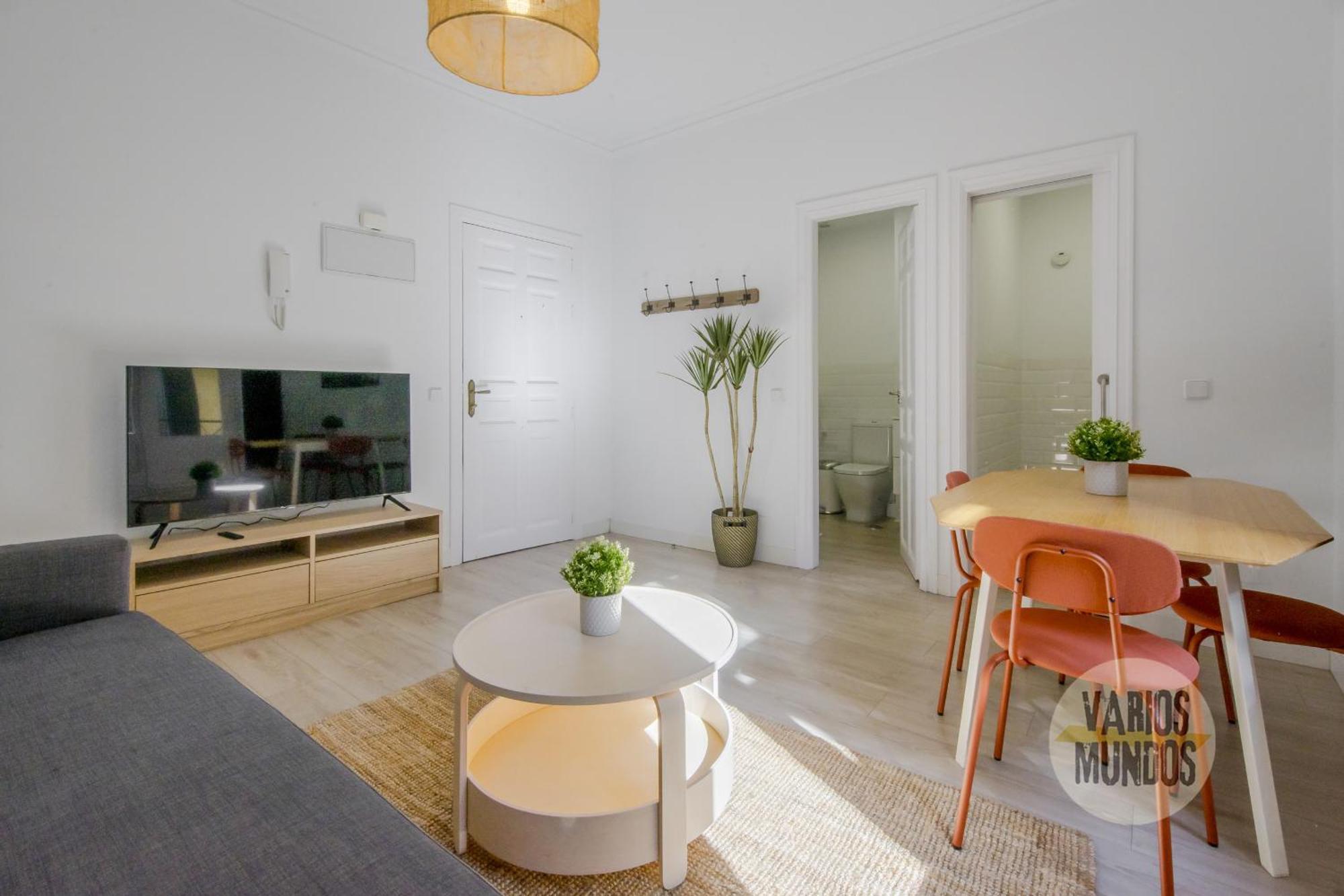 Elegant Apt Para 4Pax En Las Letras-Cortes Madrid Exterior foto