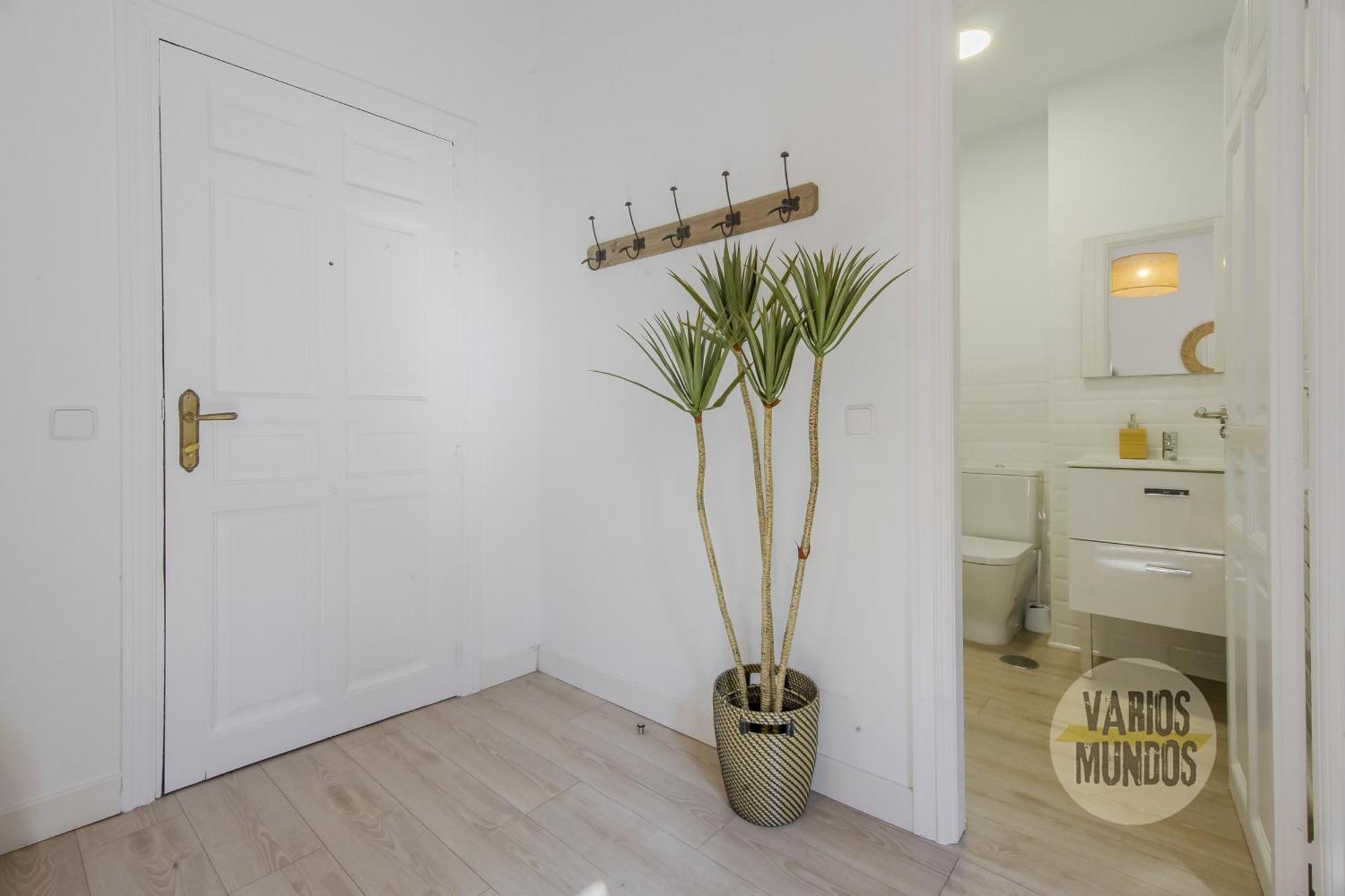 Elegant Apt Para 4Pax En Las Letras-Cortes Madrid Exterior foto